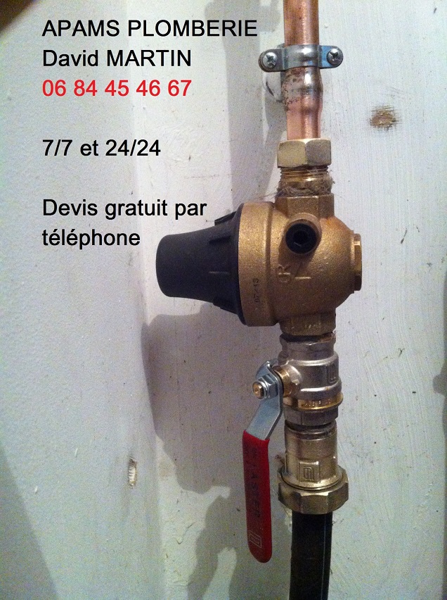 Fuite d'eau siphon dépannage plombier Montmerle sur Saône